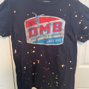 Womens Dave Matthews Band distressed T-shirt. Large